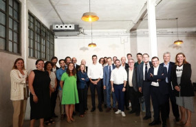 ep presidentegobiernofunciones pedro sanchez acompanadonadia calvinopedro duque se reuneasociacionesdigitalizacionciencia