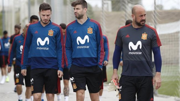 ep saul niguez pique y reinaentrenamientola seleccion