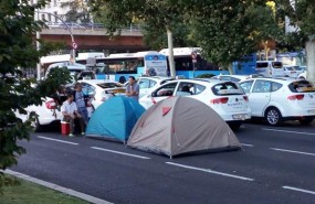 ep taxistas acampadospaseola castellanamadridla huelgataxi
