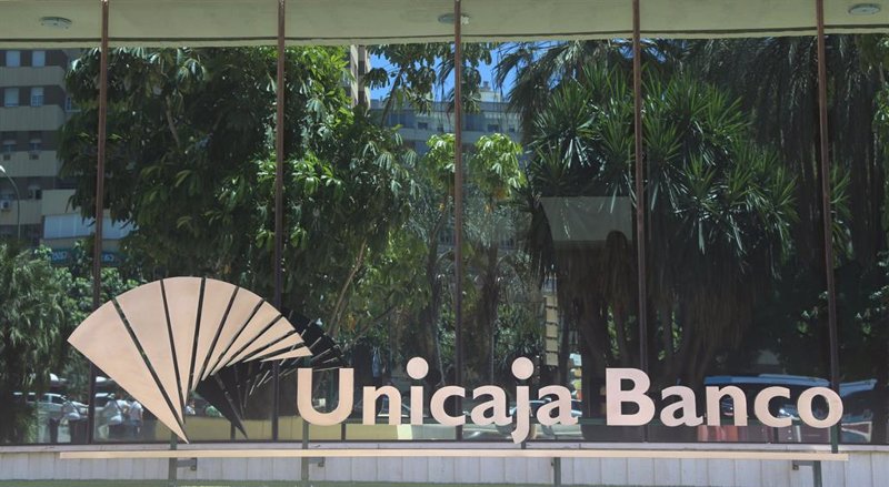 Unicaja y Liberbank aseguran que siguen con su fusión, prevista para próximas semanas