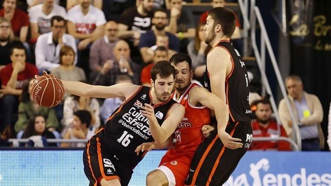 El Valencia somete a ICL Manresa y asalta el liderato | WWW.ACB.COM ep valencia someteicl manresaasaltaliderato