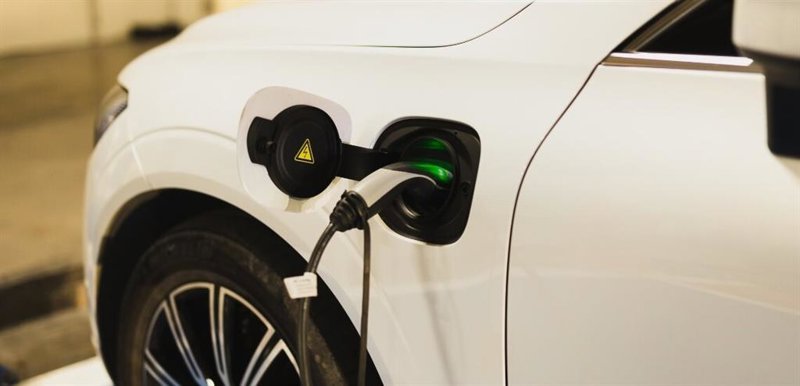 ep archivo   el mantenimiento de un coche electrico premium es un 85 mas que caro que uno