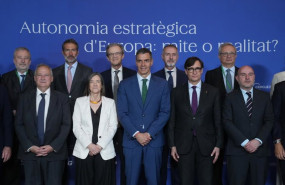 ep el presidente del gobierno pedro sanchez el presidente de la generalitat salvador illa y la