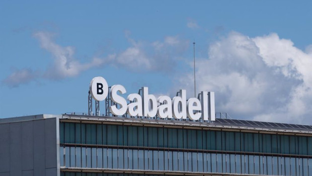 ep exterior de la sede de banco sabadell a 17 de abril de 2025 en barcelona cataluna espana ep exterior de la sede de banco sabadell a 17 de abril de 2025 en barcelona cataluna espana