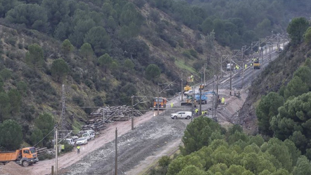 ep imagenes de las obra de reparacion de la via en adamuz tras el siniestro a 29 de enero de 2026 en