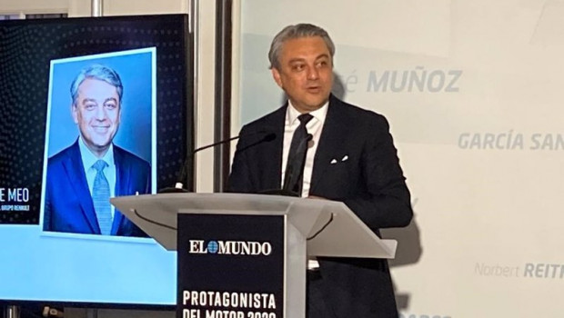 ep luca de meo ceo del grupo renault en la entrega del premio protagonista del motor 2020 de el