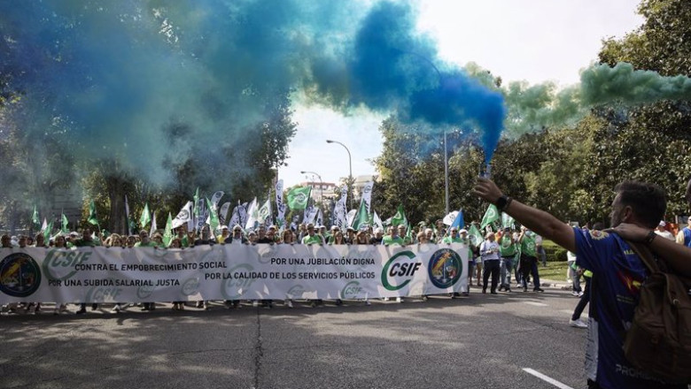 ep manifestacion a favor de la subida salarial de los funcionarios y los servicios publicos a 21 de ep manifestacion a favor de la subida salarial de los funcionarios y los servicios publicos a 21 de