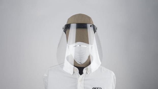 ep nzi reconvierte su fabrica de cascos para producir pantallas con las que protegerse del covid-19