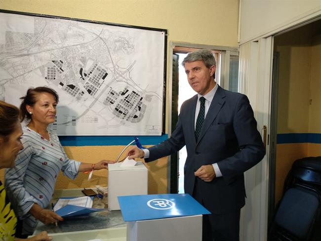 El presidente de la Comunidad, Ángel Garrido, vota en las primarias | EUROPA PRESS ep presidentela comunidad angel garrido votalas primarias