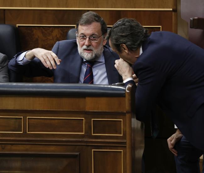 ep rajoyhernando durantesesioncontrolgobiernocongreso