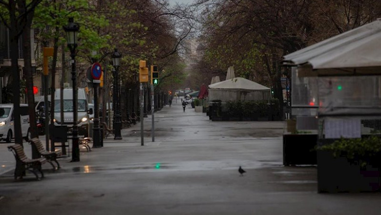 ep una calle practicamente vacia durante el segundo dia laborable del estado de alarma por el