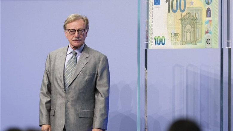 Yves Mersch miembro del Comité Ejecutivo del BCE | EUROPEAN UNION 2018 - EUROPEAN CENTRAL BANK" ep yves mersch bce juntoun billete100 euros 20190409205903