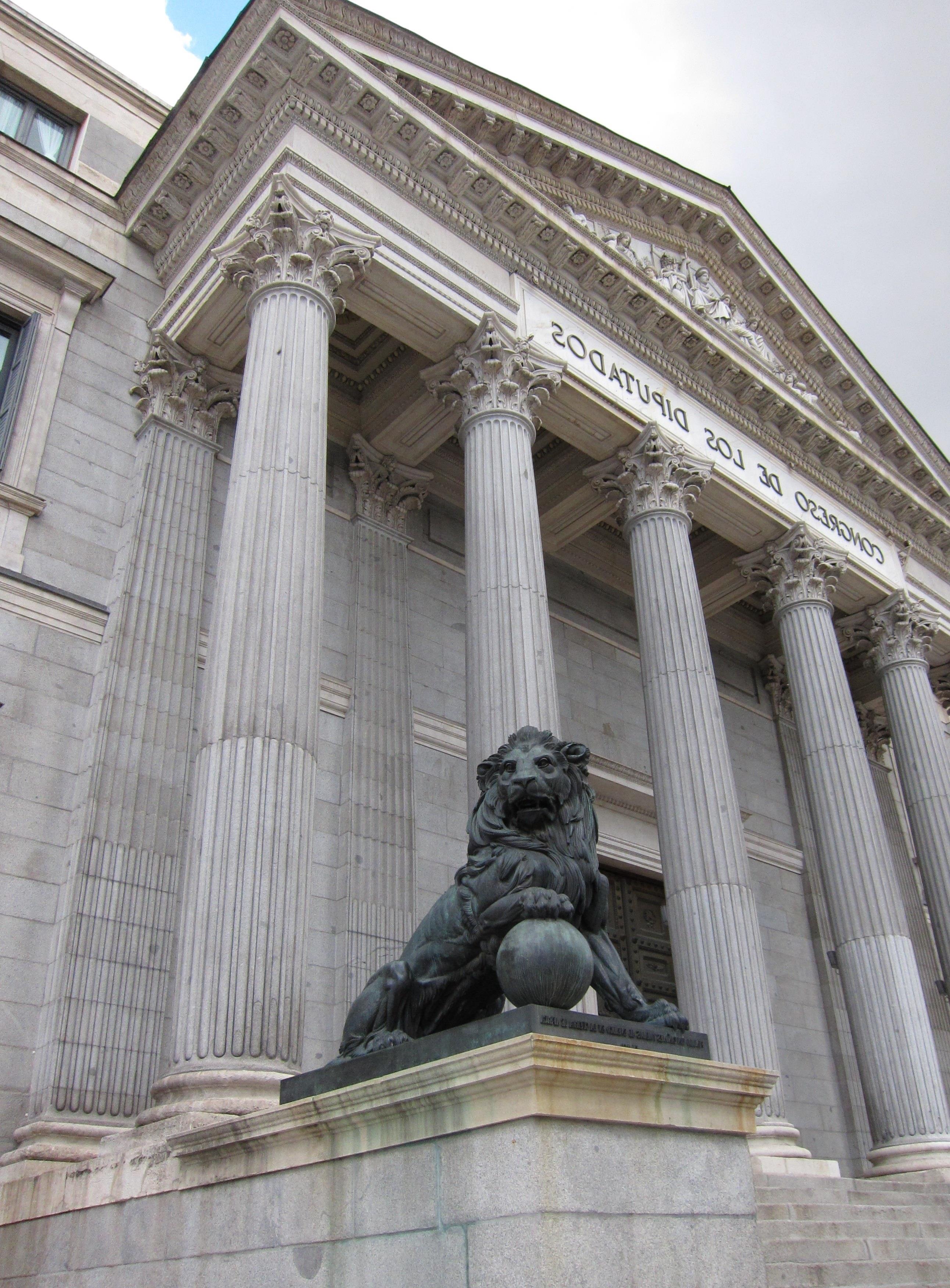 fachada congreso diputados