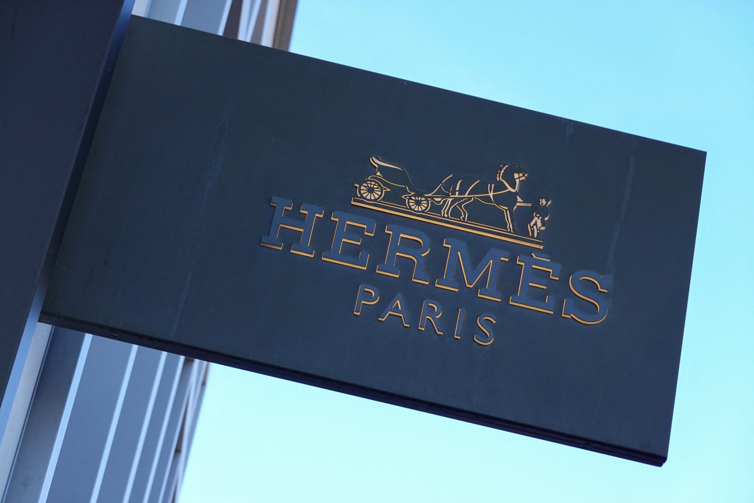 photo d archives de l enseigne du magasin hermes dans un centre commercial a san diego 