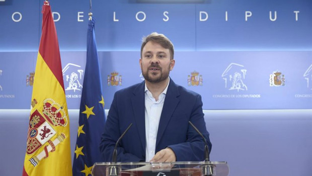 ep archivo   el diputado de sumar alberto ibanez mezquita durante una rueda de prensa en el congreso