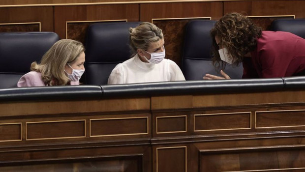 ep archivo   i d la vicepresidenta primera del gobierno nadia calvino la vicepresidenta segunda del