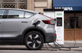 ep archivo   las matriculaciones de coches en la ue caen un 12 hasta febrero al venderse 166