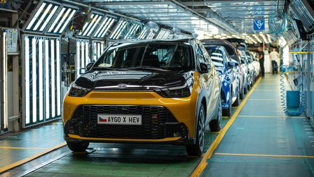 ep archivo   toyota produce el aygo x cross hybrid en republica checa primer hibrido del segmento a