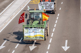 ep archivo   tractores durante una nueva jornada de protestas de agricultores y ganaderos