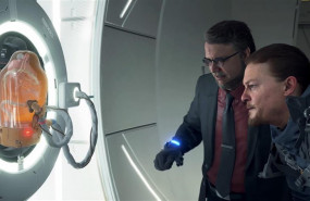 ep directorcine guillermotoro izquierda juntoactor norman reedus derecha envideojuego death stranding