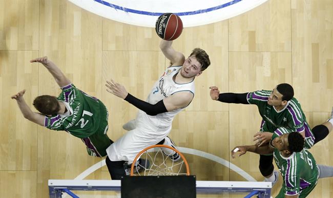 Doncic en el Unicaja - Real Madrid | ACB PHOTO/M. POZO ep doncicunicaja - real madrid