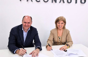 ep el consejero delegado de bca en espana alberto liz y la presidenta de faconauto marta blazquez