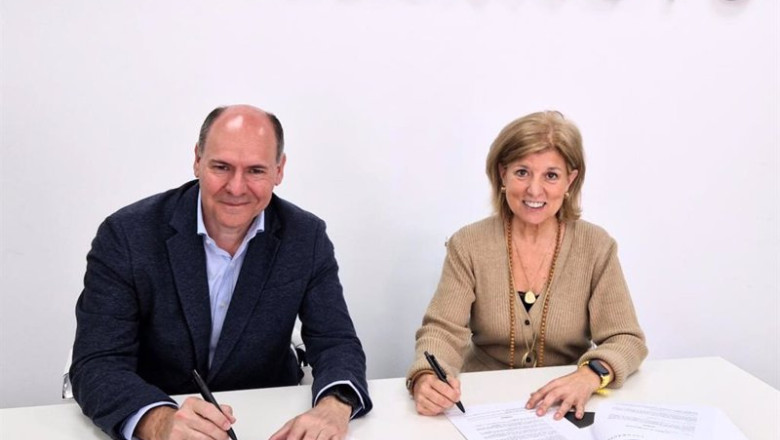 El consejero delegado de BCA en España, Alberto Liz y la presidenta de Faconauto, Marta Blázquez. | FACONAUTO ep el consejero delegado de bca en espana alberto liz y la presidenta de faconauto marta blazquez