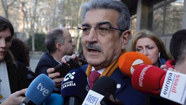 ep el vicepresidente del gobierno de canarias y consejero de hacienda roman rodriguez antes de la