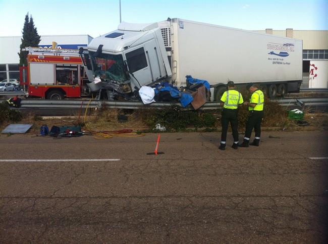 Estado de los vehículos accidentados en la N-232 | CEDIDA ep estadolos vehiculos accidentadosla n-232