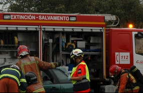 ep fallece un hombre de 44 anos tras caer su vehiculo por un terraplen en sayalonga malaga