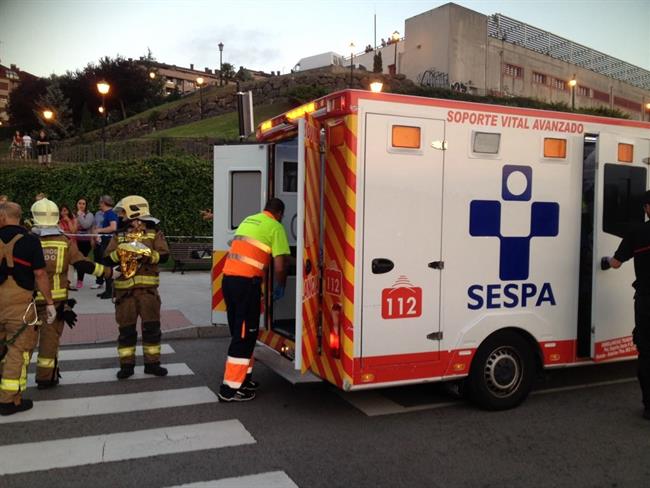 Herido en accidente de moto en Oviedo, ambulacia del sespa | EUROPA PRESS - Archivo ep heridoaccidentemotooviedo ambulaciasespa