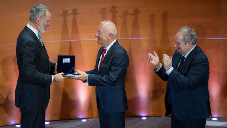 ep i d el rey felipe vi el presidente y fundador de mango isak andic y el ministro de industria y ep i d el rey felipe vi el presidente y fundador de mango isak andic y el ministro de industria y