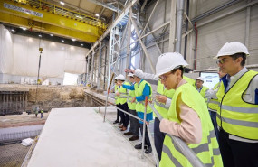 ep la presidenta del gobierno de navarra maria chivite visita las instalaciones de volkswagen en