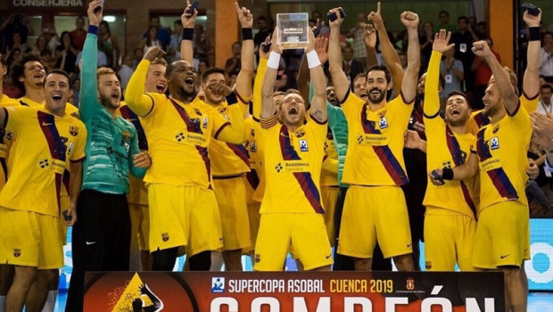 ep los jugadores del bara celebran su triunfo en la supercopa asobal 2019