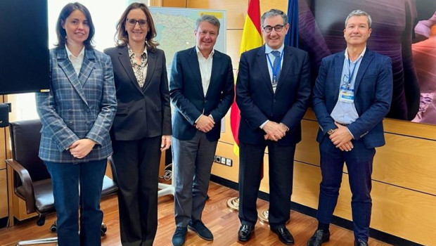 ep los representantes del ministerio de transportes y de la cetm tras la reunion mantenida este