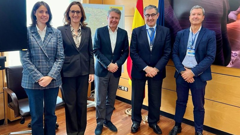 ep los representantes del ministerio de transportes y de la cetm tras la reunion mantenida este