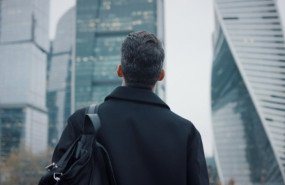 ep los roles estrategicos que lideran el sector bancario en espana y sus salarios segun robert