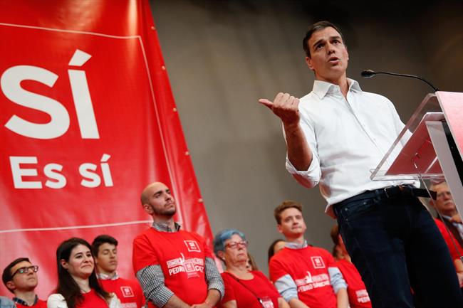Pedro Sanchez ofrece un mitin en Granada de cara a las primarias del PSOE | EUROPA PRESS/ALEX CAMARA ep pedro sanchez ofrecemitingranadacaralas primariaspsoe