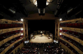 ep plano del teatro real de madrid durante la celebracion del sorteo extraordinario de la loteria de