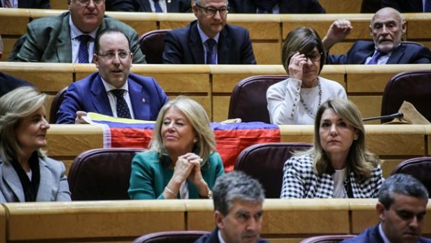 ep senado rindehomenajefallecido expresidenteprincipadoasturias