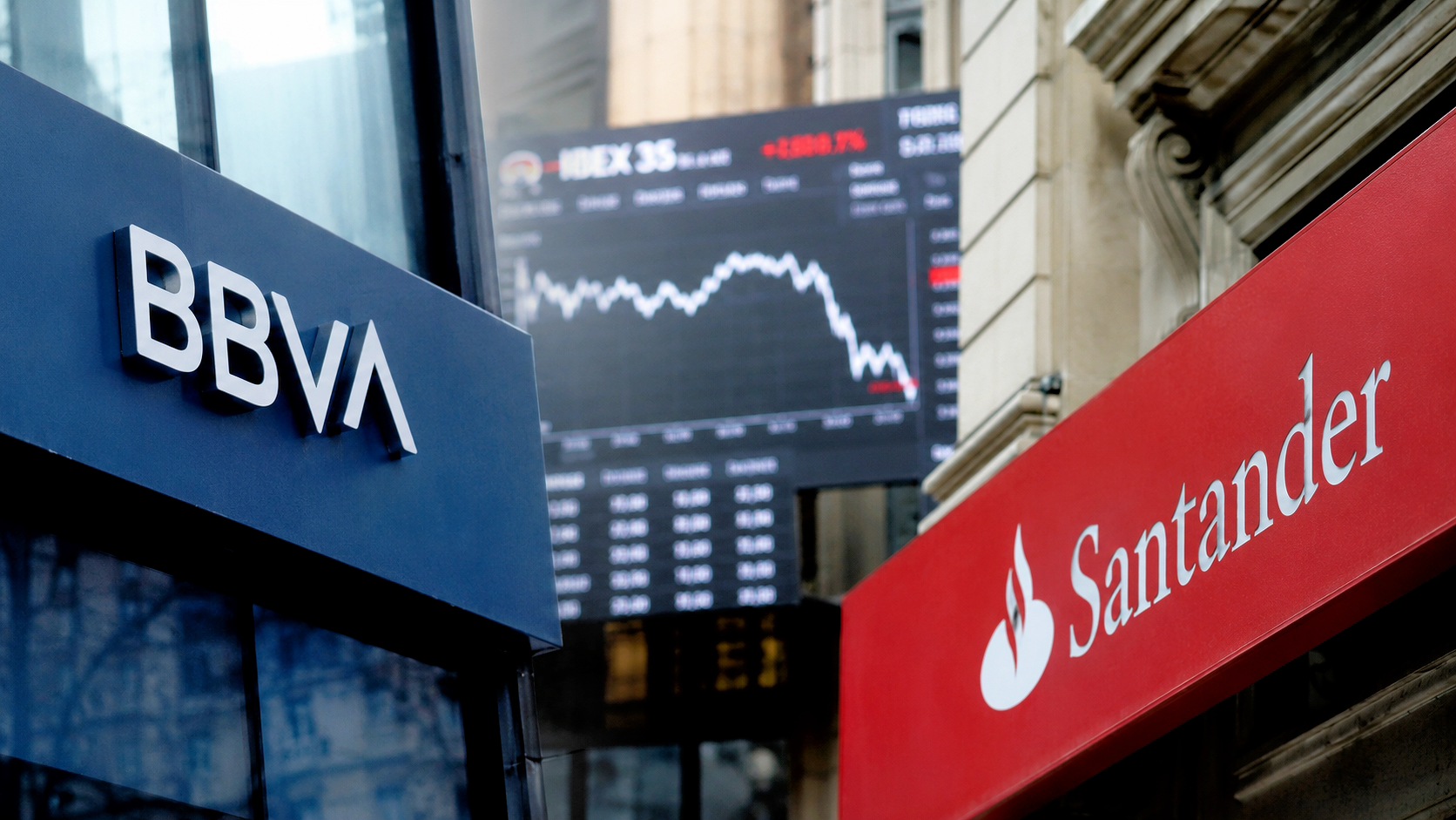 Renta 4 apuesta por BBVA frente a Santander antes de la temporada de resultados