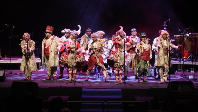 Archivo - Actuación de ganadores del Carnaval de Cádiz en el Auditorio Riberas del Guadaíra de Alcalá de Guadaíra (Sevilla). | AYUNTAMIENTO DE ALCALÁ DE GUADAÍRA - Archivo ep archivo actuacion de ganadores del carnaval de cadiz en el auditorio riberas del guadaira de
