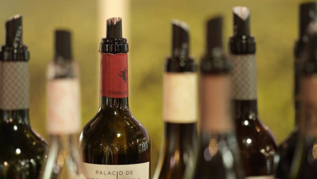 ep archivo   botellas de vino en fenavin