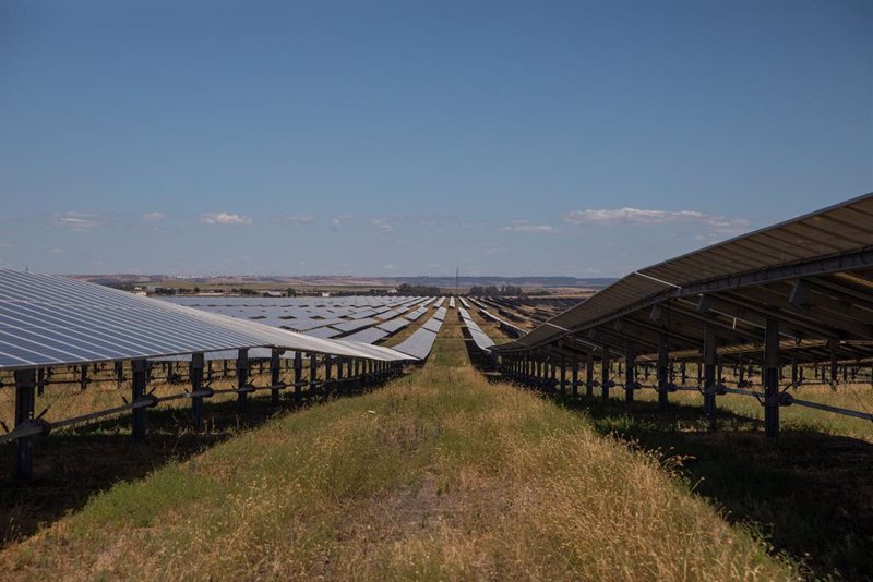 Amazon desarrollará cuatro nuevos proyectos de energía eólica y solar en España