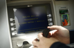 ep banco bancos entidades financieras comision comisiones cajero consumo consumir cajeros sacar dinero sacando dinero
