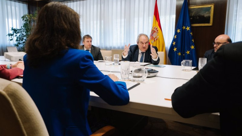 ep el ministro de industria y turismo se reune con la patronal del sector quimico espanol feique ep el ministro de industria y turismo se reune con la patronal del sector quimico espanol feique
