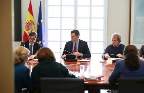 ep el ministro de sanidad salvador illa i el presidente del gobierno pedro sanchez c y el director
