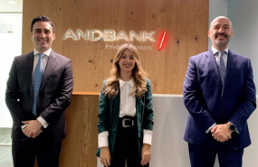 ep el responsable del centro de andbank en toledo  gonzalo hermida junto a miguel angel garcia e
