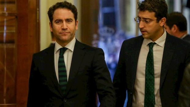 ep el secretario general del partido popular teodoro garcia egea i a su llegada a la primera sesion