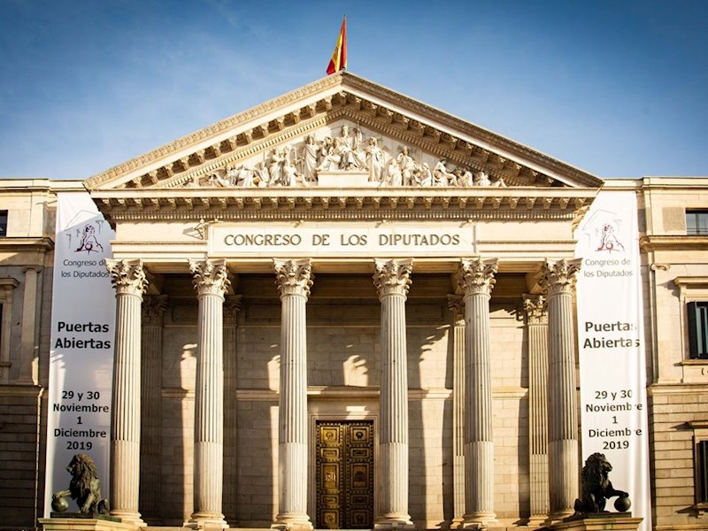 ep fachada con el cartel de las jornadas de puertas abiertas 2019